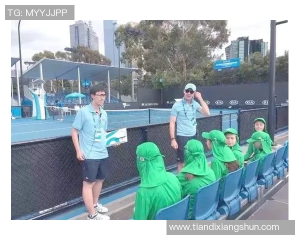 杨磊专访：从青涩少年到网球明星的成长之路回顾